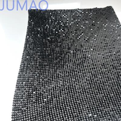 Высокоотражающие металлические пайеточные шторы для потрясающих фотосессий и грандиозных мероприятий