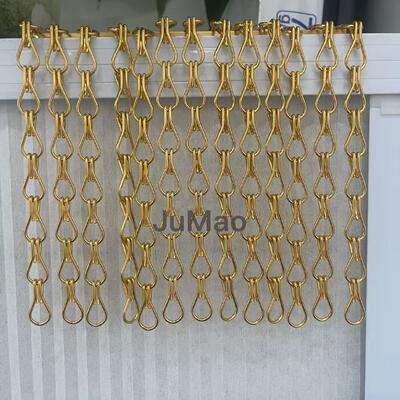 Металлические декоративные шторы на потолке идеально подходят для конференц-залов, лобби и розничных магазинов.